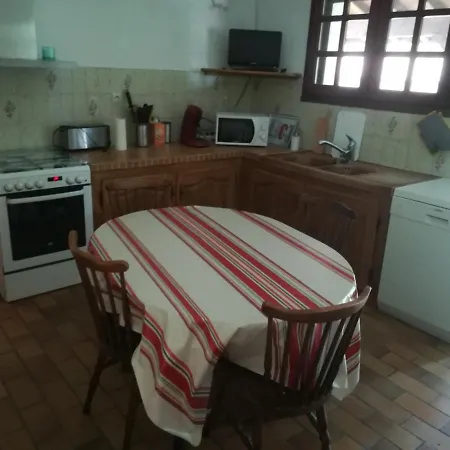 Maison De Familiale *